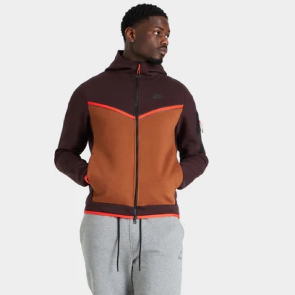 NIKE TECH zip up hoodie